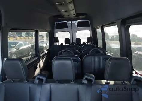 2023 Mercedes-Benz Sprinter 2500 High Roof 4-Cyl Diesel z USA, uszkodzony, nr VIN W1Z4KGHY4PT132189